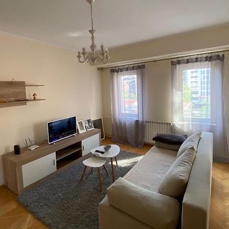 M&C Central Apartment Skopje Exteriör bild
