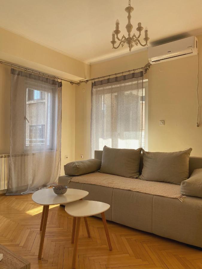 M&C Central Apartment Skopje Exteriör bild