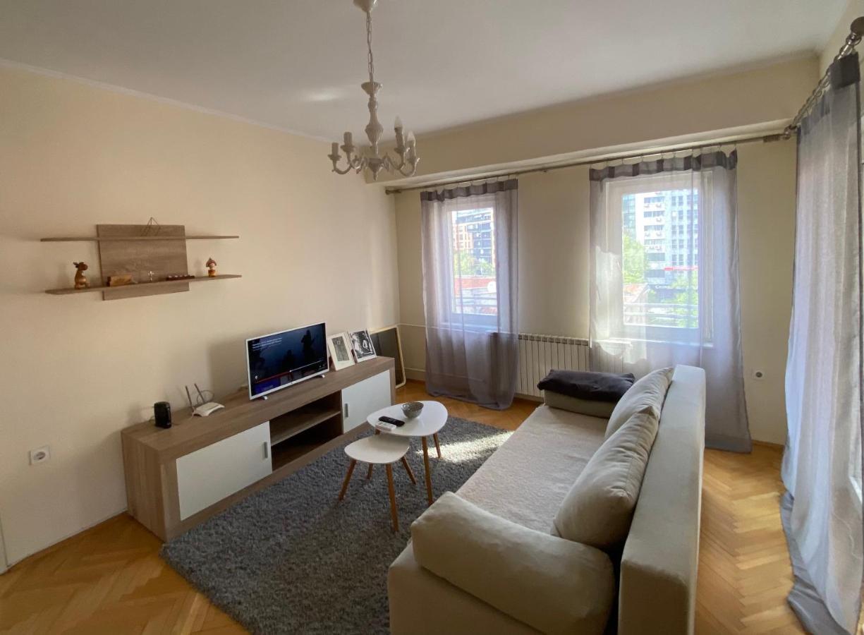 M&C Central Apartment Skopje Exteriör bild
